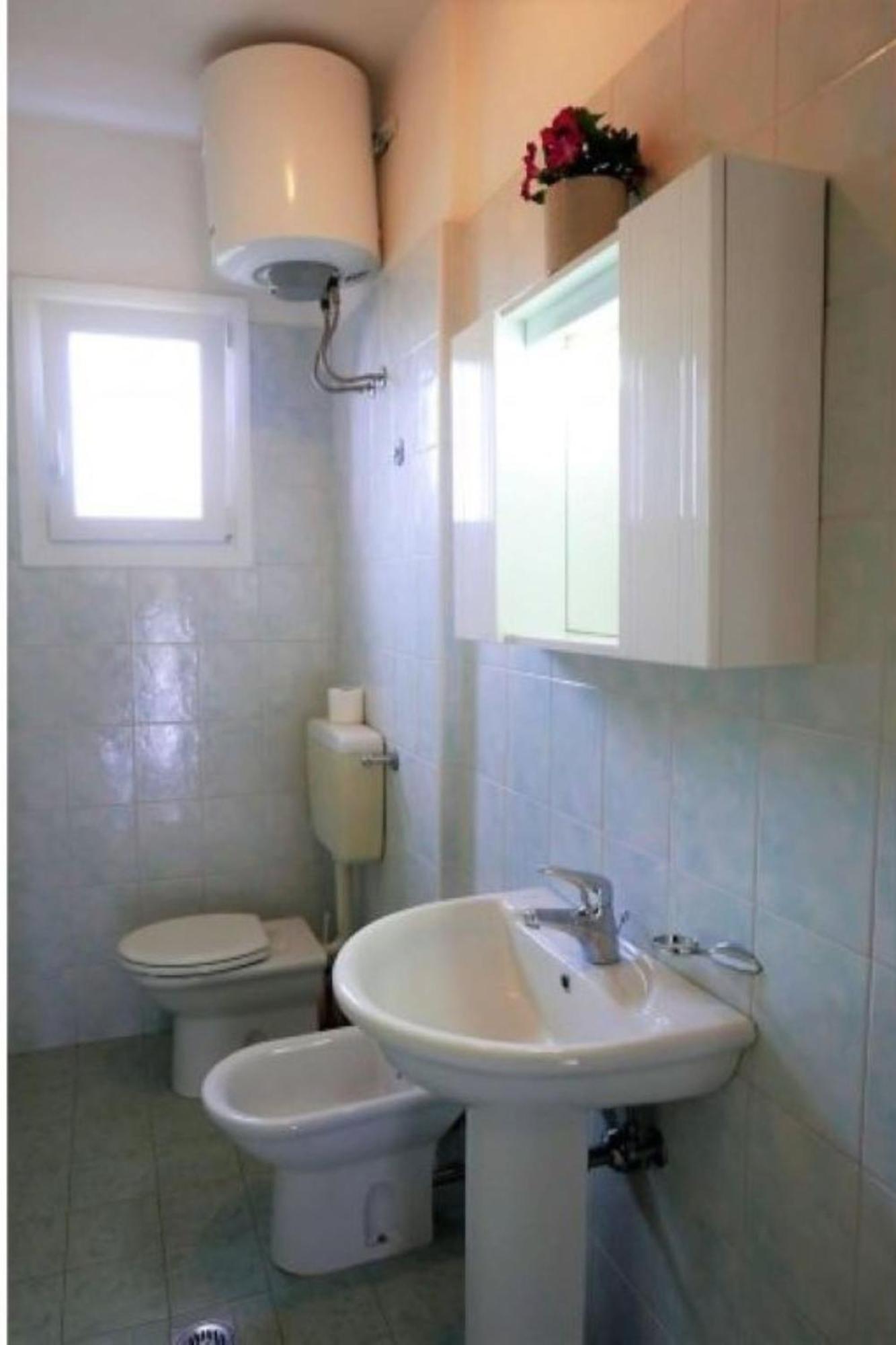 A Comfortably Furnished Flat Near The Sea